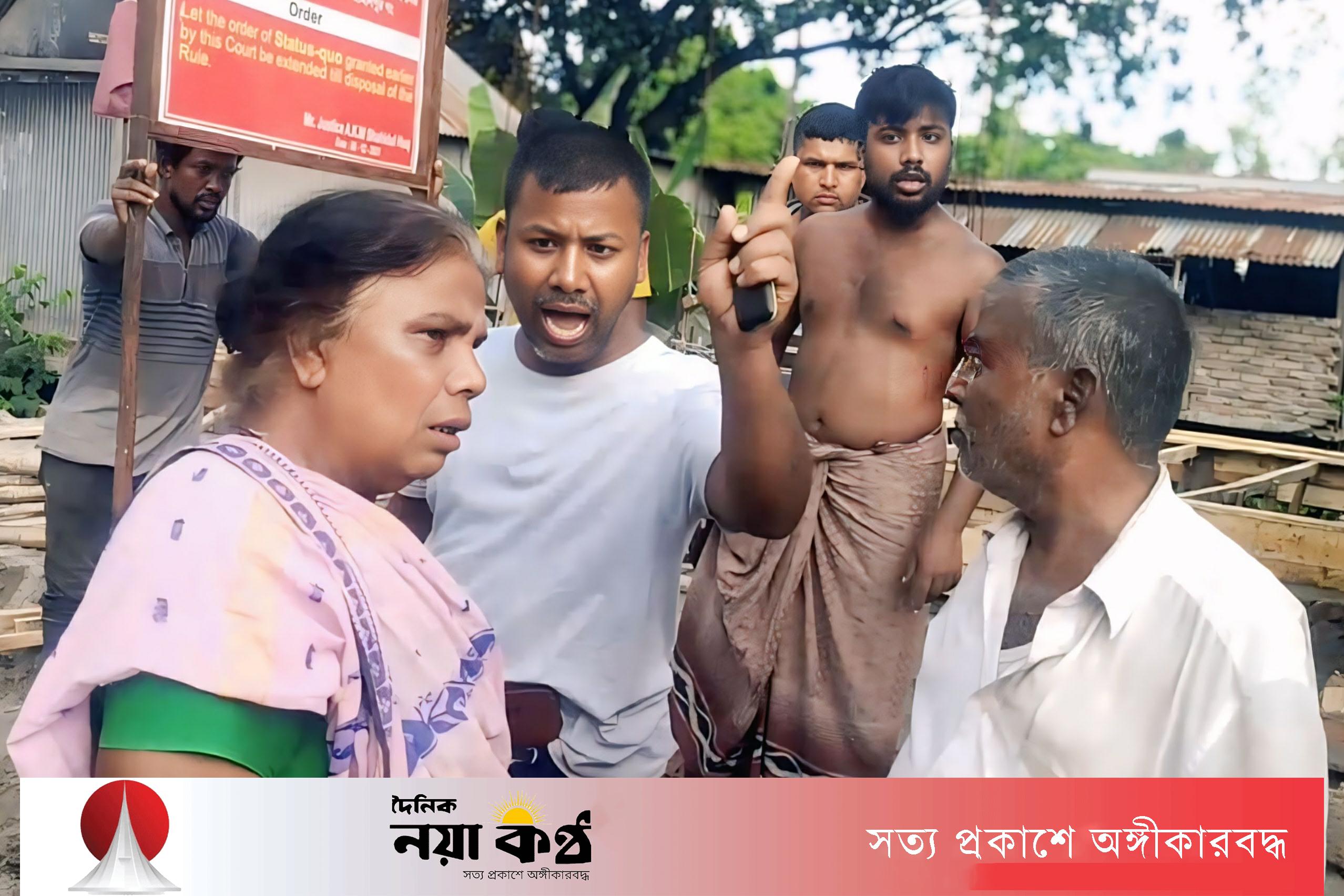 ​সরিষাবাড়ীতে সাংবাদিকের ওপর হামলা, "ঠ্যাং কেটে ফেলার" হুমকি ​তৌকির আহাম্মেদ হাসু স্টাফ রিপোর্টার: জামালপুরের সরিষাবাড়ীতে রাষ্ট্রীয় খাস জমিতে অবৈধভাবে ভবন নির্মাণের বিষয়ে তথ্য সংগ্রহ করতে গিয়ে হামলার শিকার হয়েছেন দৈনিক কালবেলা পত্রিকার স্থানীয় প্রতিনিধি মো. ইসমাইল হোসেন (৪৫) ও দৈনিক তৃতীয় মাত্রা এর স্টাফ রিপোর্টার সাংবাদিক তৌকির আহাম্মেদ হাসু (৩২)। শুধু হামলা নয়, ইসমাইল সাংবাদিককে প্রাণনাশের পাশাপাশি "ঠ্যাং কেটে ফেলার" হুমকিও দেওয়া হয়েছে বলে অভিযোগ করেছেন ভুক্তভোগী সাংবাদিক ইসমাইল।শুক্রবার (৩১ অক্টোবর) দুপুরে সরিষাবাড়ীর মুক্তিযোদ্ধা সংসদ কমপ্লেক্স মোড় এলাকায় এই হামলার ঘটনা ঘটে। ​অভিযোগ সূত্রে জানা যায়, অভিযুক্তরা হলেন দিয়ার কৃষ্ণাই গ্রামের বাসিন্দা সঞ্জয় চৌধুরী (৪৫) ও হৃদয় চৌধুরী (৪০), পিতা লক্ষীচাঁন চৌধুরী। ​সাংবাদিক ইসমাইল হোসেন জানান, সংবাদ সংগ্রহের সময় তিনি জানতে পারেন,উপজেলা মুক্তিযোদ্ধা কমপ্লেক্স সংলগ্ন যে জমিতে ভবন নির্মাণ করা হচ্ছে সেটি রাষ্ট্রীয় খাস জমি। শুধু তাই নয়, এ জমি নিয়ে সরকার বাদী হয়ে বিবাদীদ্বয়ের বিরুদ্ধে আদালতে মামলা দায়ের করেছে এবং আদালতের নিষেধাজ্ঞা থাকা সত্ত্বেও তারা সেখানে নির্মাণ কাজ চালিয়ে যাচ্ছিলেন। ​বিষয়টি অভিযুক্তদের কাছে জানতে চাওয়ায় তারা ক্ষিপ্ত হয়ে সাংবাদিককে অশ্লীল ভাষায় গালিগালাজ শুরু করেন এবং একপর্যায়ে তাঁর ওপর হামলা চালান।এতে দুই সাংবাদিক আহত হন এবং পরে উপজেলা স্বাস্থ্য কমপ্লেক্সে চিকিৎসা গ্রহণ করেন। ​সাংবাদিক ইসমাইল হোসেন বলেন, "রাষ্ট্রীয় সম্পত্তি রক্ষার বিষয়টি জানতে চাওয়াই আমার অপরাধ হলো। তারা আমাকে ঠ্যাং কেটে ফেলার হুমকি দিয়েছে। আমি এই হামলার সুষ্ঠু বিচার ও দোষীদের দৃষ্টান্তমূলক শাস্তি দাবি করছি।" ​এ বিষয়ে সরিষাবাড়ী থানার অফিসার ইনচার্জ (ওসি) মোহাম্মদ রাশেদুল হাসান রাশেদ বলেন,সাংবাদিকের লিখিত অভিযোগ আমরা হাতে পেয়েছি। বিষয়টি গুরুত্ব সহকারে তদন্ত করা হচ্ছে এবং দোষীদের বিরুদ্ধে দ্রুত আইনগত ব্যবস্থা নেওয়া হবে।" ​এদিকে,উপজেলা মুক্তিযোদ্ধা কমপ্লেক্স সংলগ্ন এলাকায় রাষ্ট্রীয় জমি দখল ও পেশাগত দায়িত্ব পালনের সময় সাংবাদিককে হেনস্থা করার ঘটনায় স্থানীয় সচেতন মহলের মধ্যে তীব্র ক্ষোভের সৃষ্টি হয়েছে। তাঁরা দ্রুত দোষীদের গ্রেপ্তার ও তাদের দৃষ্টান্তমূলক শাস্তির দাবি জানিয়েছেন।